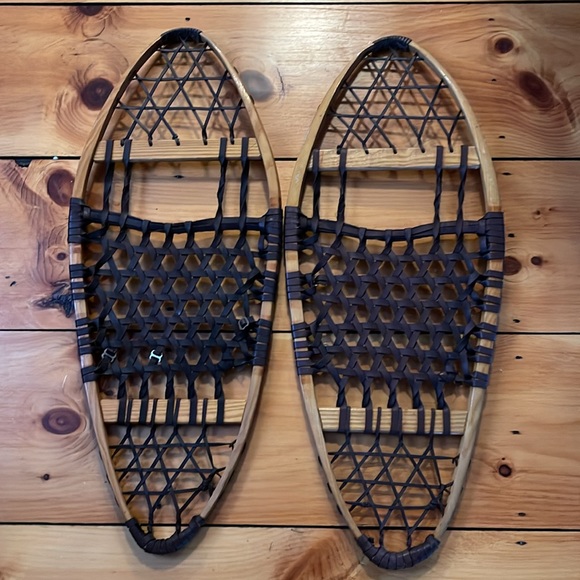 Snowshoes Snocraft Wooden Made in Maine, Like New Condition, Leather, Vintage - Picture 3 of 15